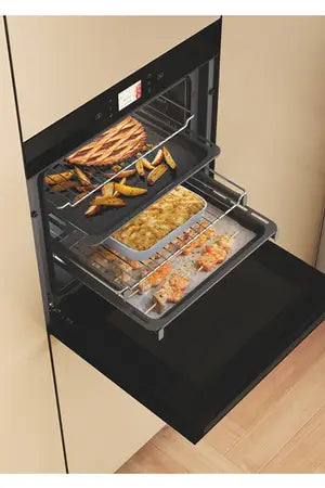 Four encastrable Whirlpool WOI11P8FHT2SBAF