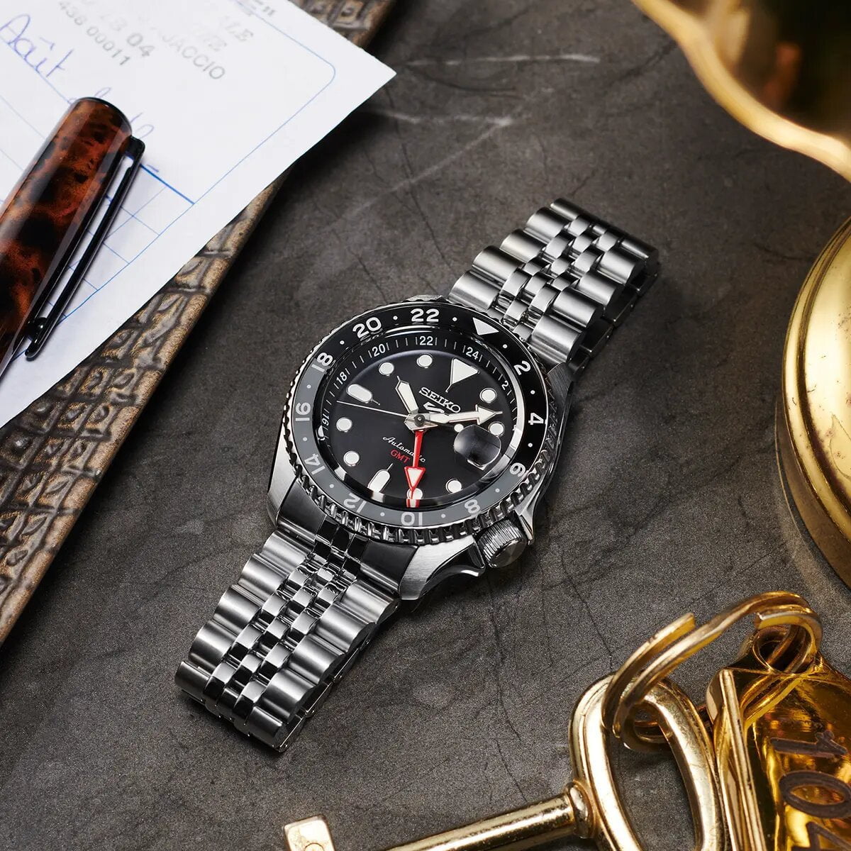 Montre SEIKO 5 Homme Sports Automatique GMT SSK001K1